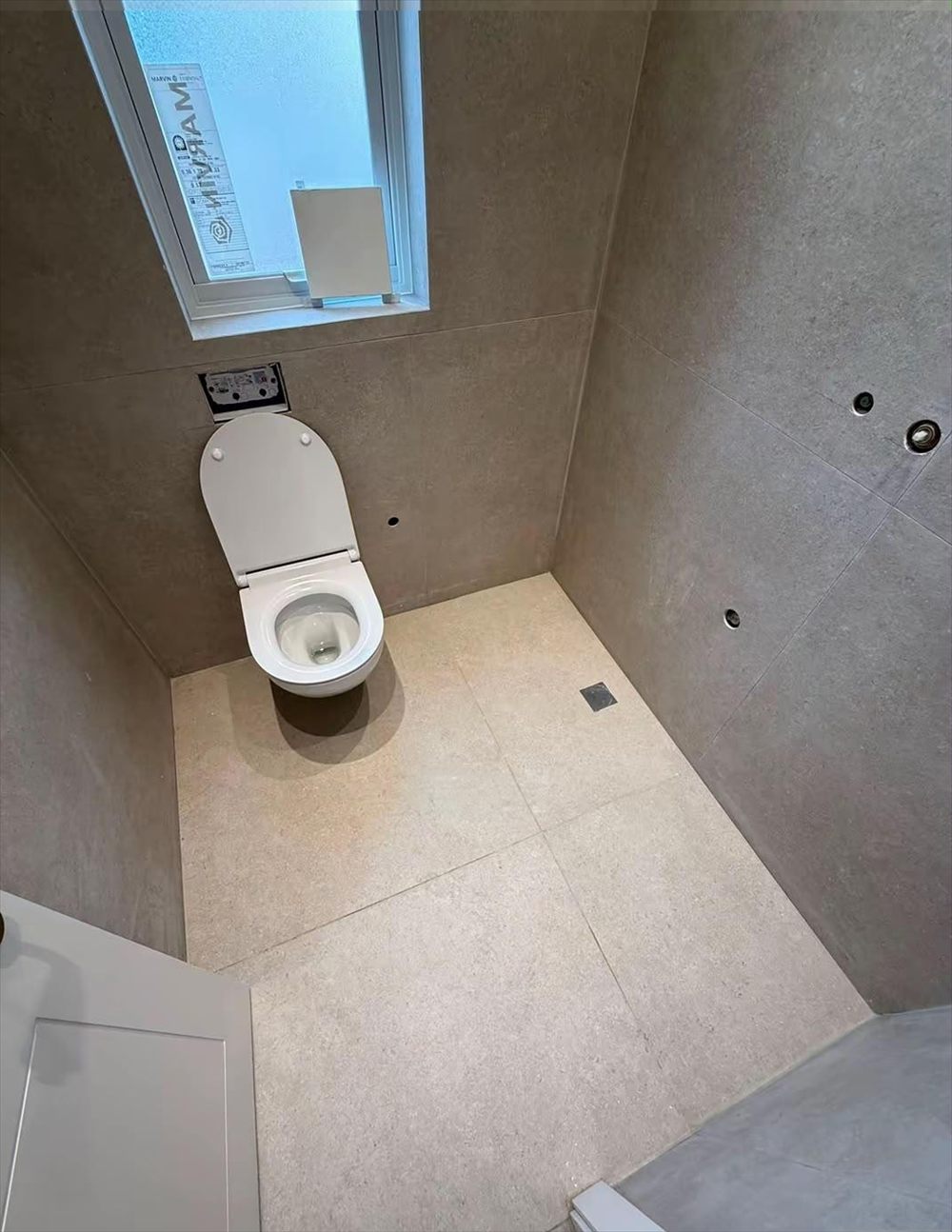 The same bathroom spotless after OB-CLEAN